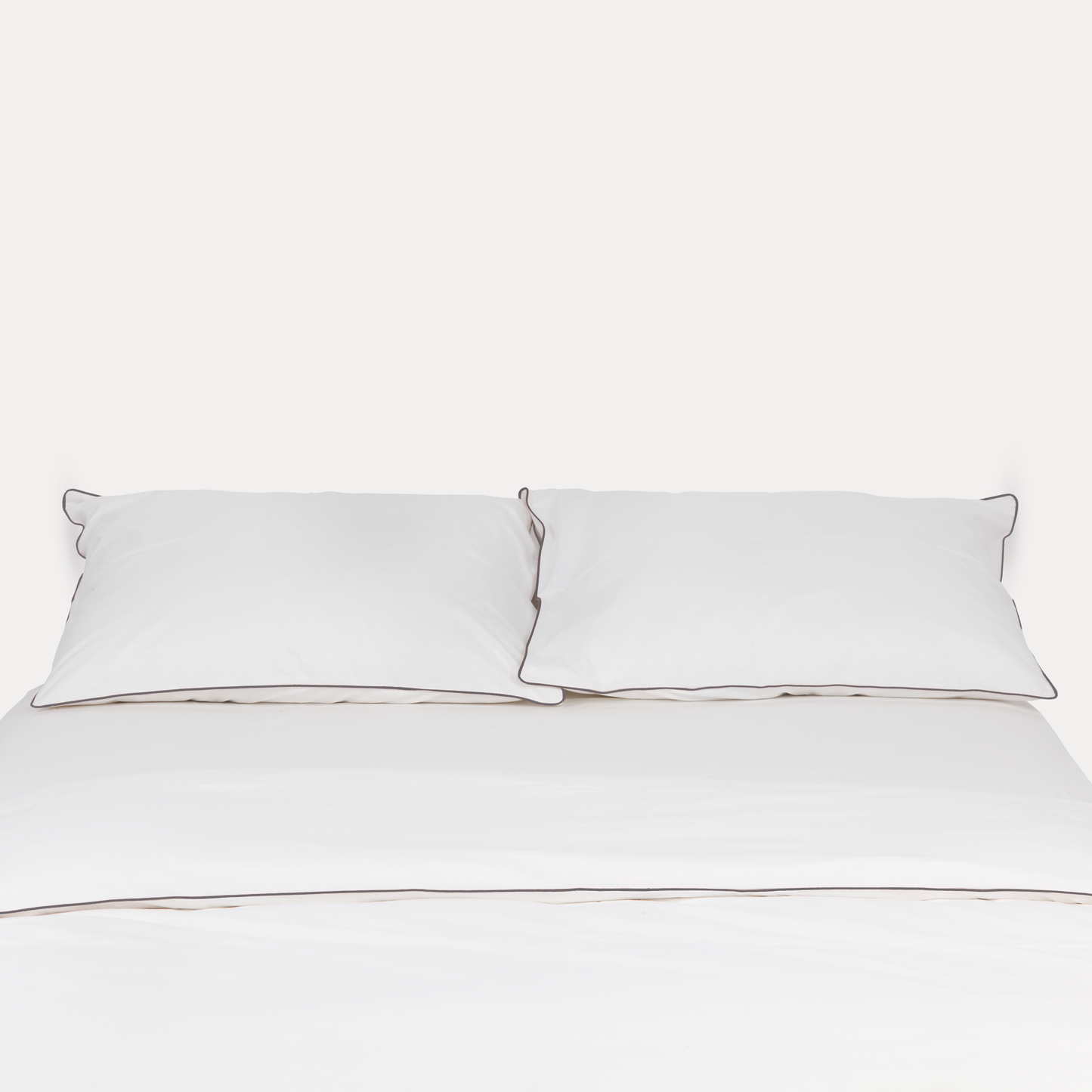 Classic Percale - Core Bedding Set - White with Anthracite Piped Edge